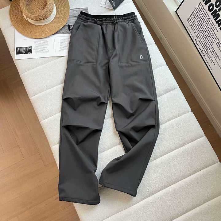 Pantalons de loisirs sportives pour femmes avec coupe innovante Chic & Stil