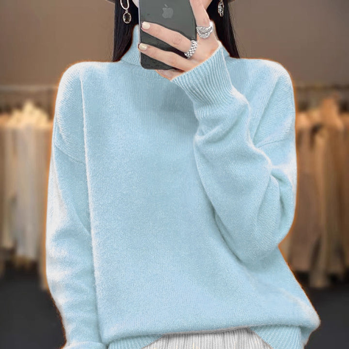 Casual turtleneck pullover for women in fine knit Lune London