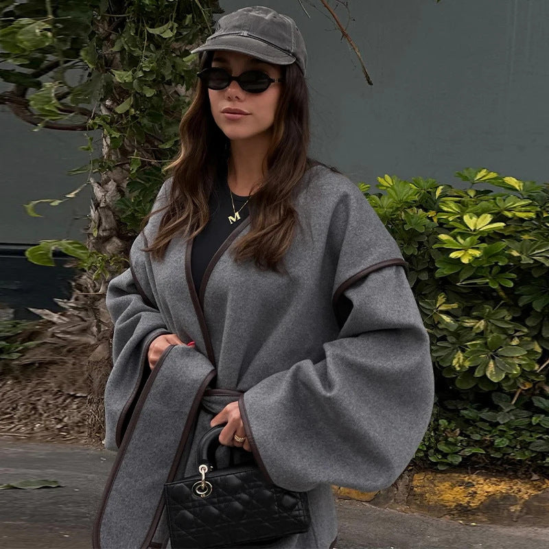 Wrap jacket for women with a loose fit and practical pockets Lune London