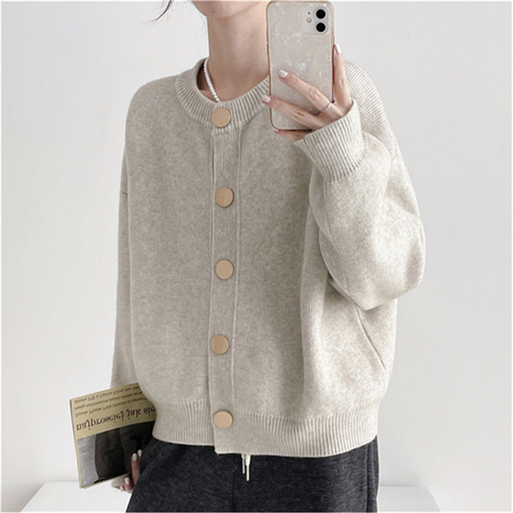 Cardigan for women in comfortable knit with button details and relaxed fit Lune London