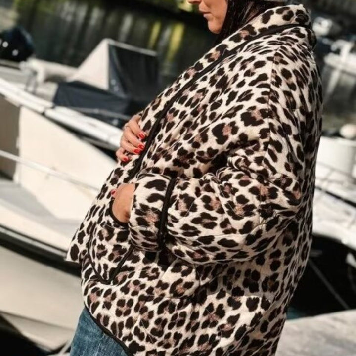 Veste matelassée à motif léopard chic pour femmes avec poches pratiques