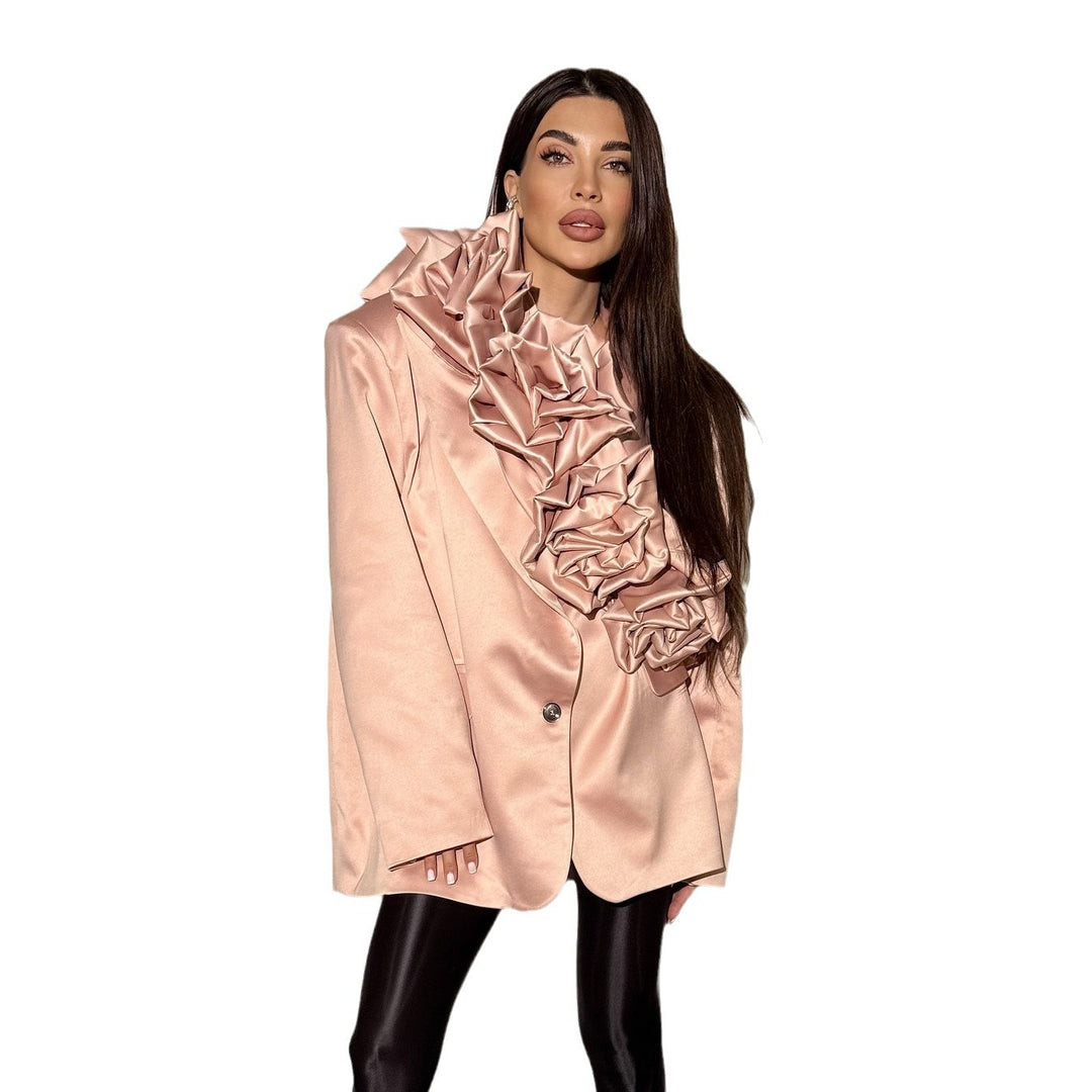 Women's jacket with voluminous ruffle details and an elegant collar Lune London
