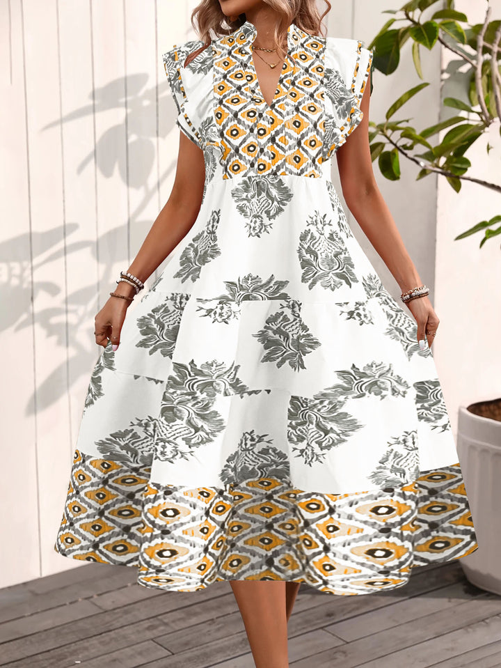 Casual blouse dress for women with floral pattern and modern V-neck Lune London