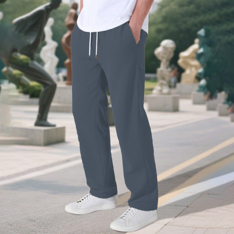 Comfortable leisure pants for men with adjustable waistband and side pockets Lune London