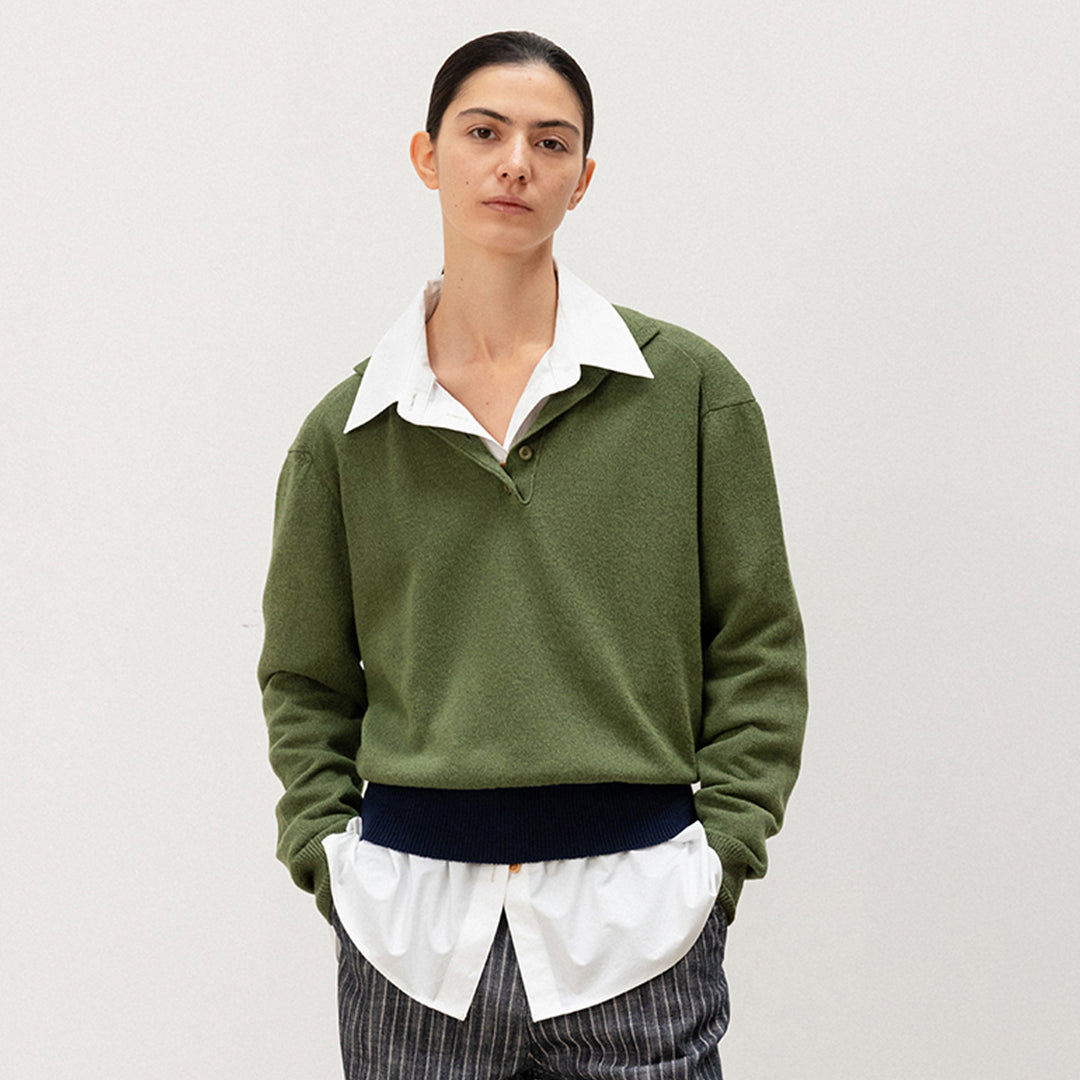 Femme pull en tricot décontracté avec col polo et ourlet contrastant Chic & Stil