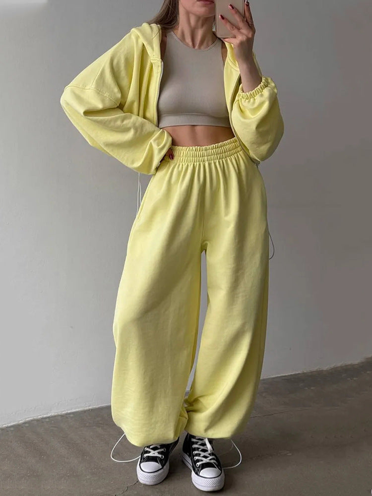 Women's sports set with casual oversized hoodie and wide pants Lune London