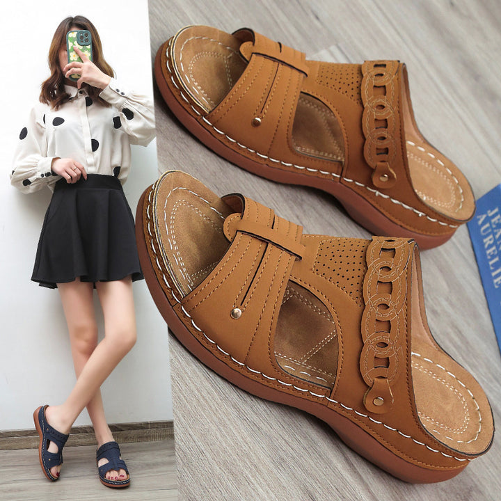 Elegant comfort sandals for women with breathable upper material Lune London
