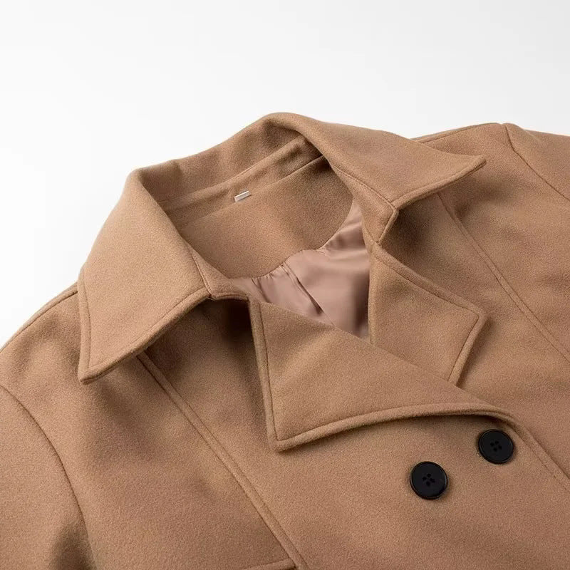 Elegant trench coat for women with shoulder pads and waist belt Lune London