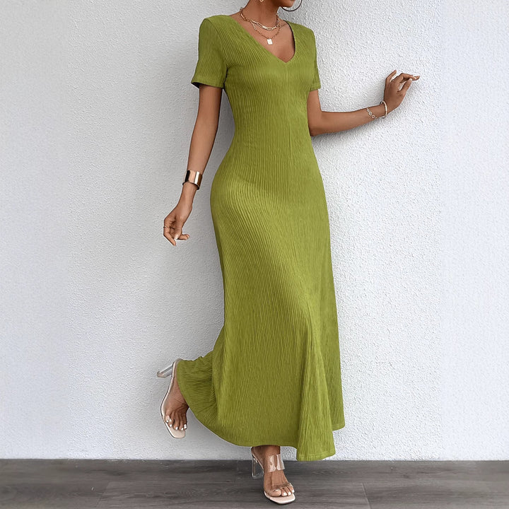 Maxi dress with long sleeves for women with elegant V neck and ribbed texture Chic & Stil