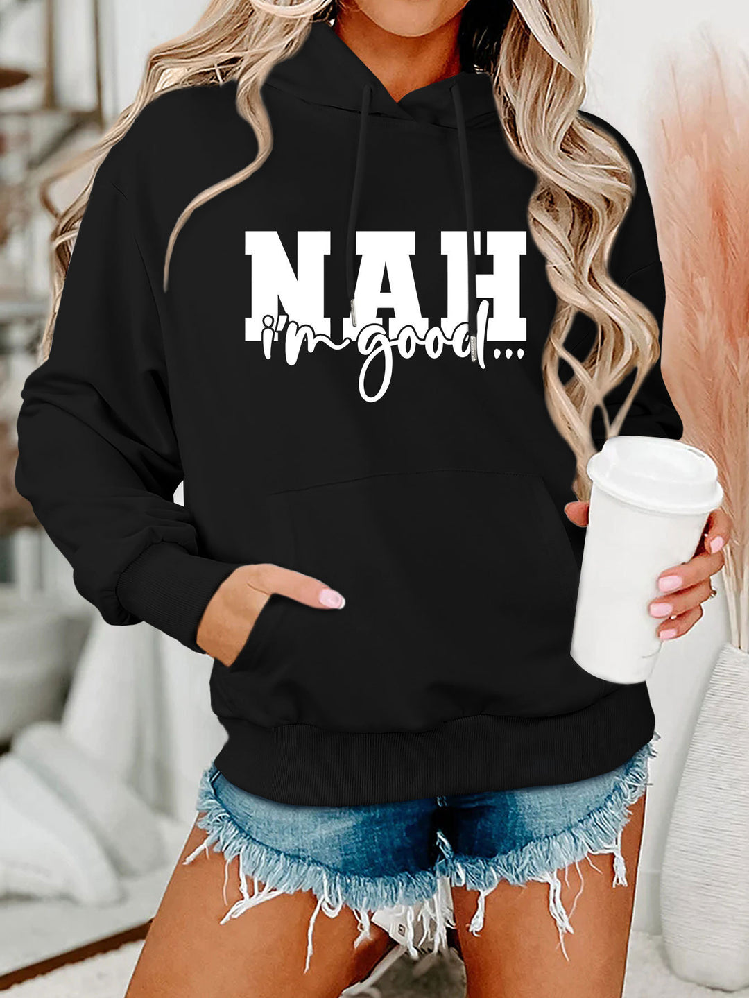 Sweat à capuche pour femmes avec lettrage motivant et coupe confortable Chic & Stil