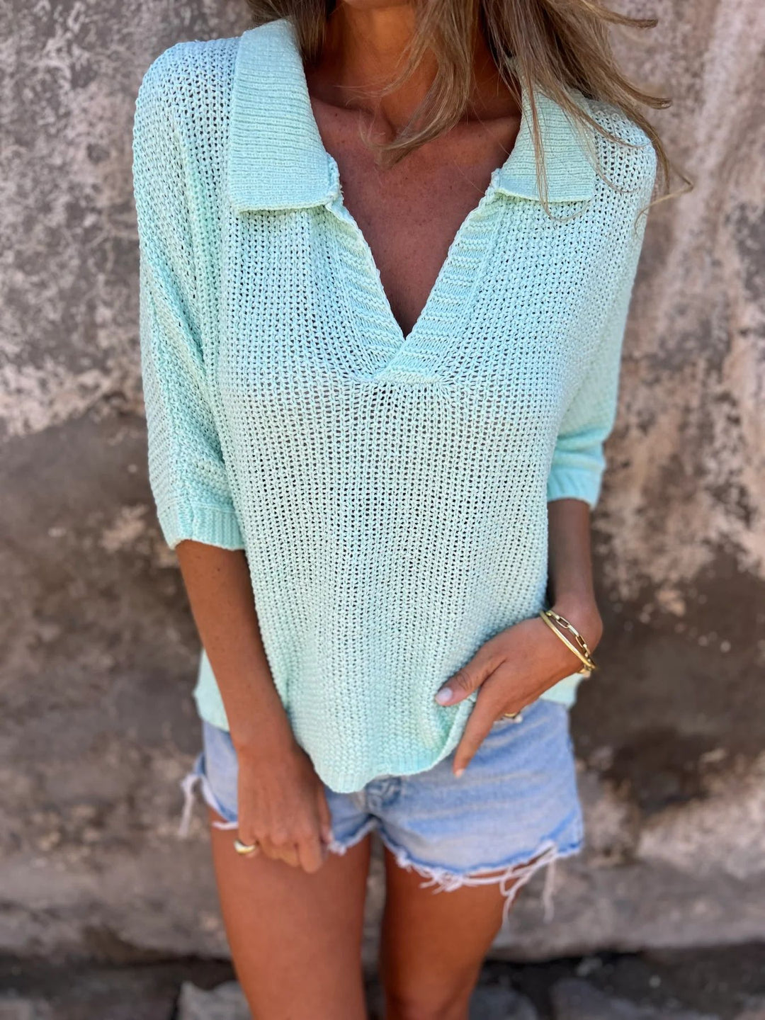 Lightweight knitted pullover for women with polo collar and V-neck Lune London