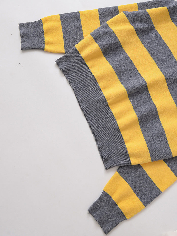 Casual knitted sweater for women with stylish stripes and a polo collar Lune London