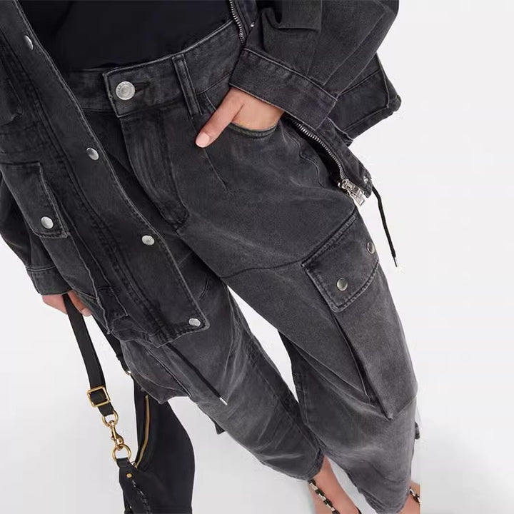 Pantalons cargo pour femmes avec une coupe ample et des poches pratiques Chic & Stil