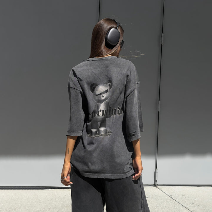 Oversized t-shirt for women with creative graphics and casual cut Lune London