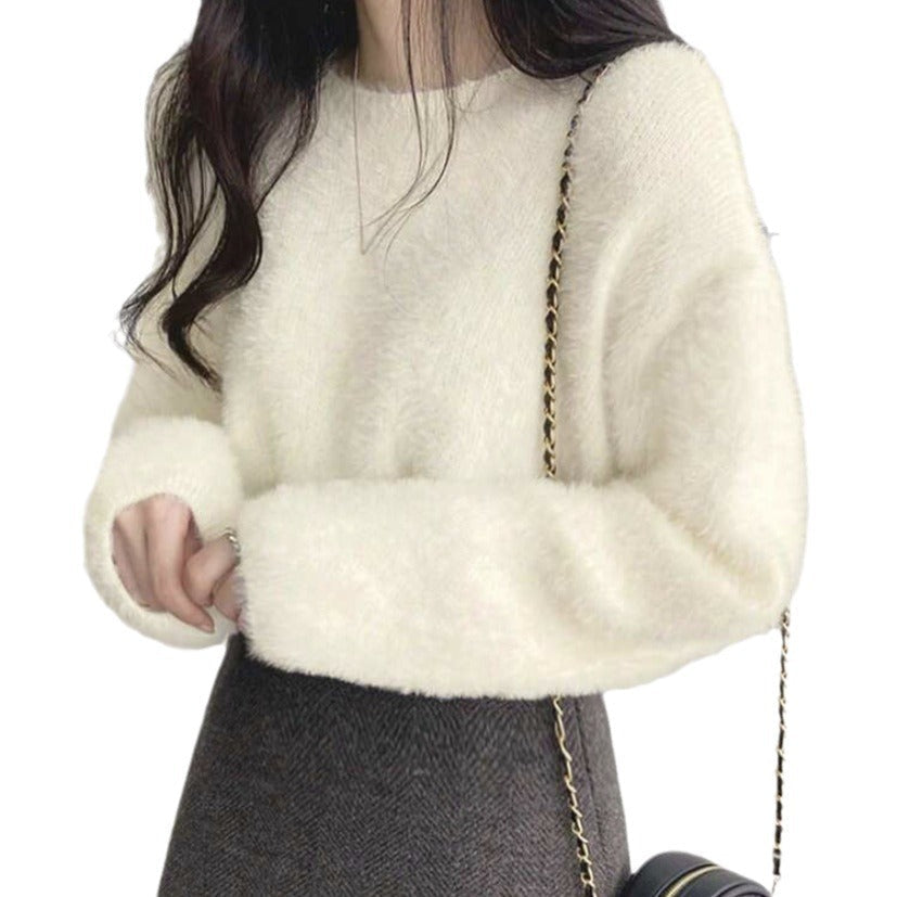 Women's fluffy sweater with oversized fit and fashionable design Lune London