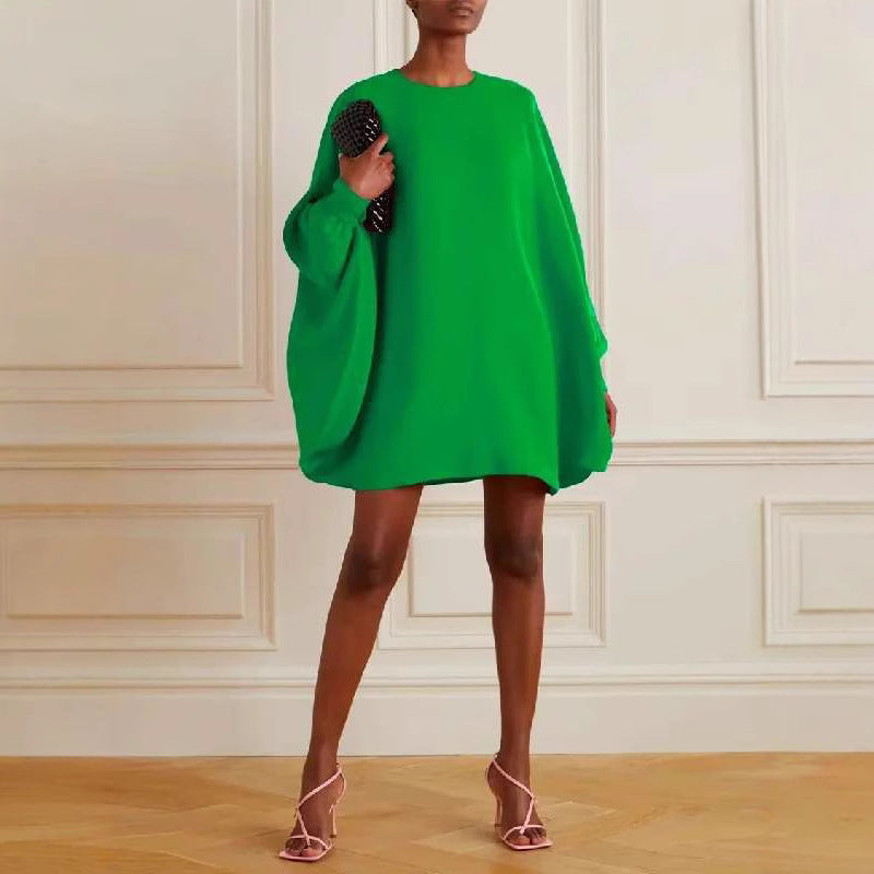Oversized dress for women with a loose fit and chic elegant sleeves
