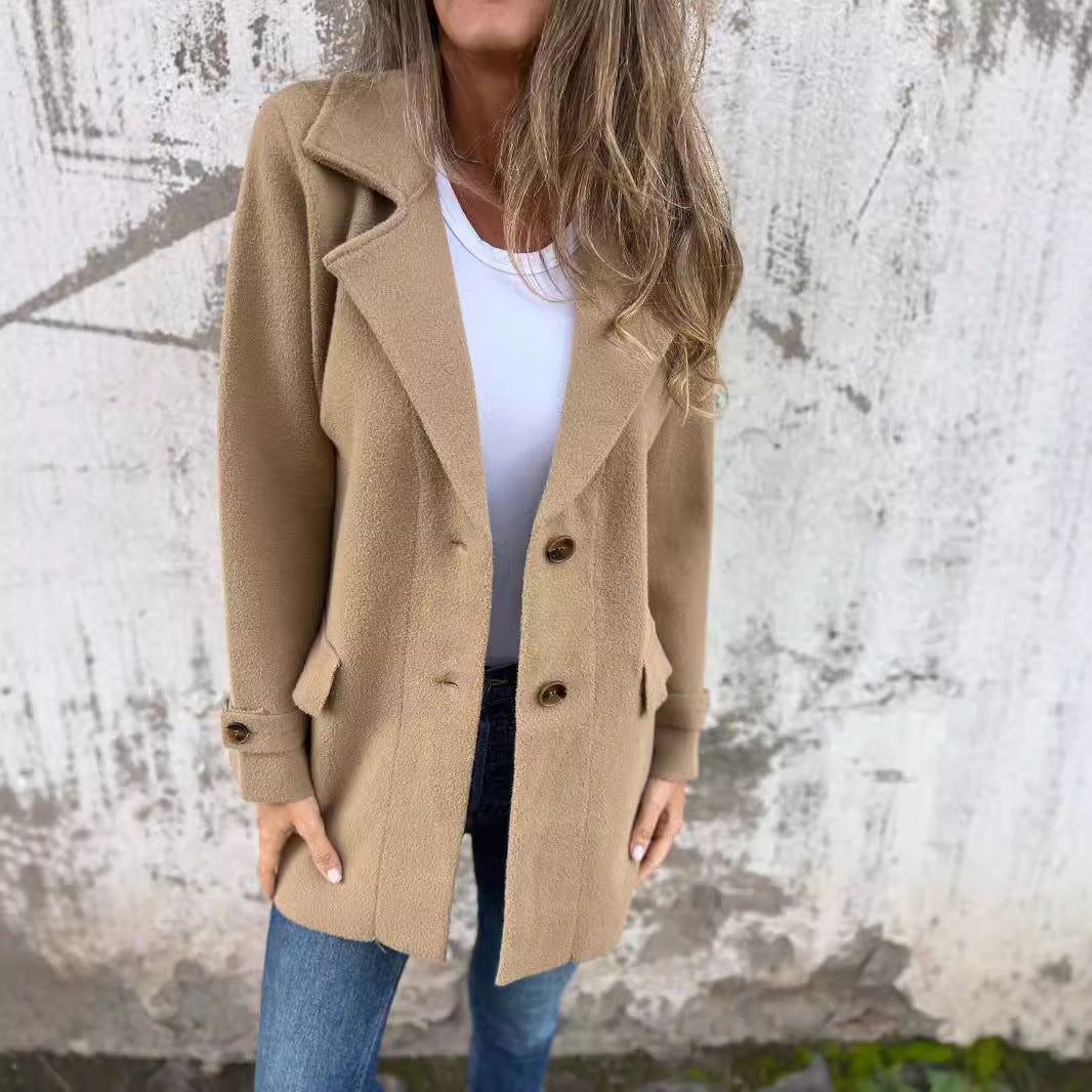 Elegant wool coat for women Lune London