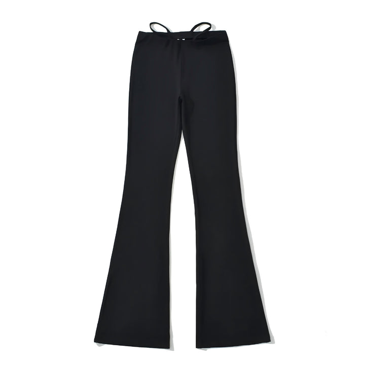 Elegant flared pants for women with a high waist and practical side pockets Lune London