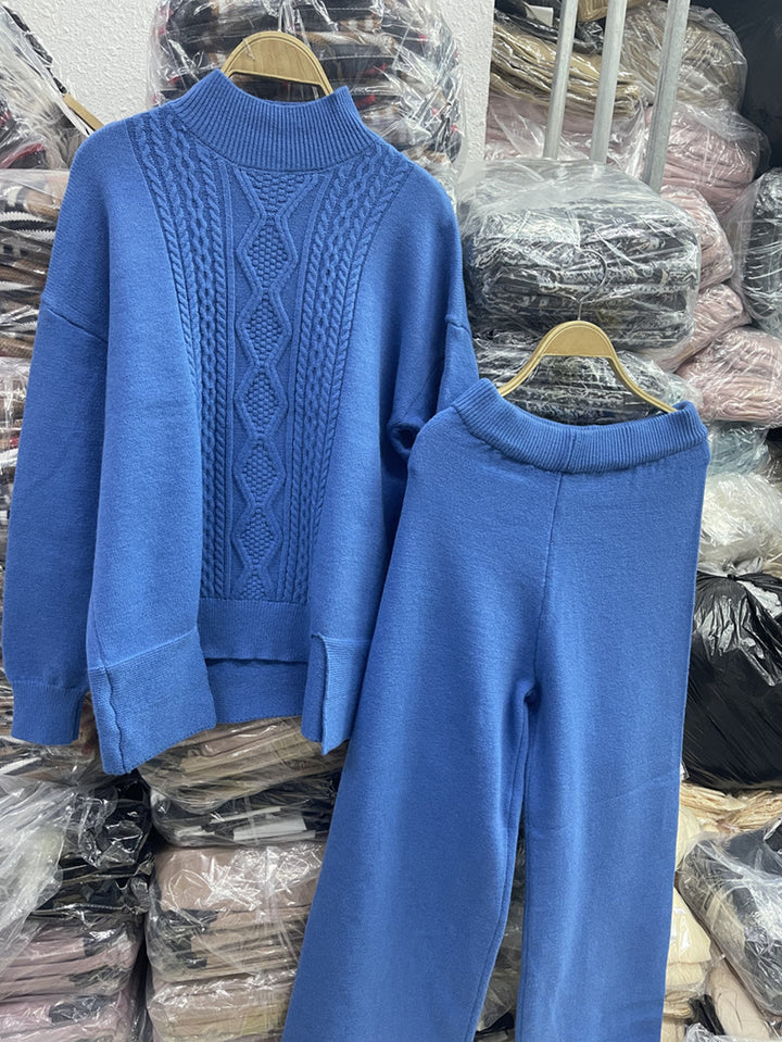 Elegant women's knit set with high collar and colorful pattern Lune London