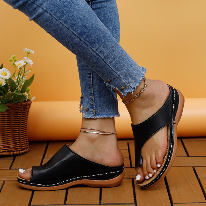 Premium comfort sandals for women with a chic and stylish casual design