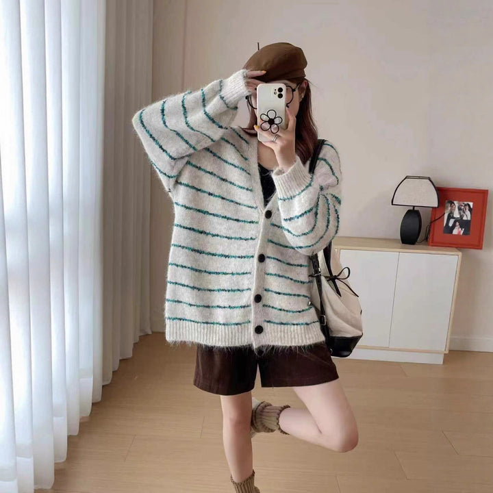 Gilet en tricot épais pour femmes avec rayures colorées et coupe tendance Chic & Stil