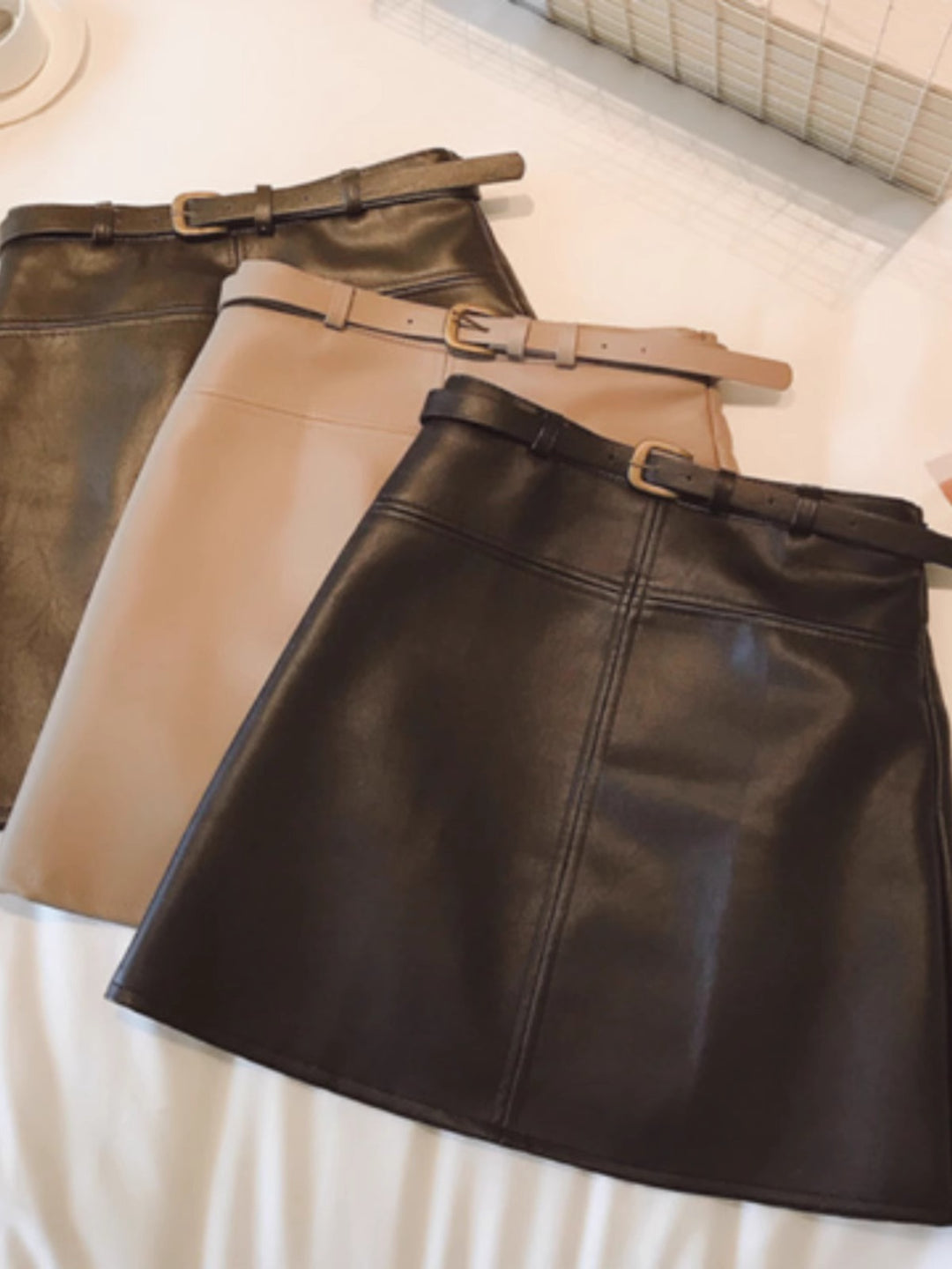 Lune London high-quality faux leather mini skirt for women with a modern cut