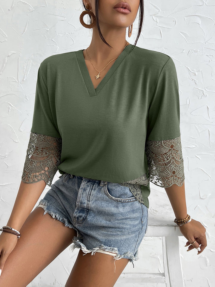 T-shirt for women with lace and V-neck Lune London