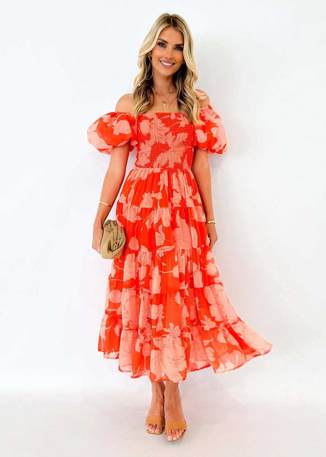 Maxi dress for women with puff sleeves and floral design Chic & Stil
