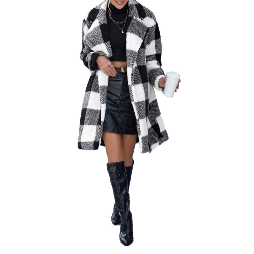 Women's Cozy Check Coat with Oversized Cut and Soft Lining Lune London