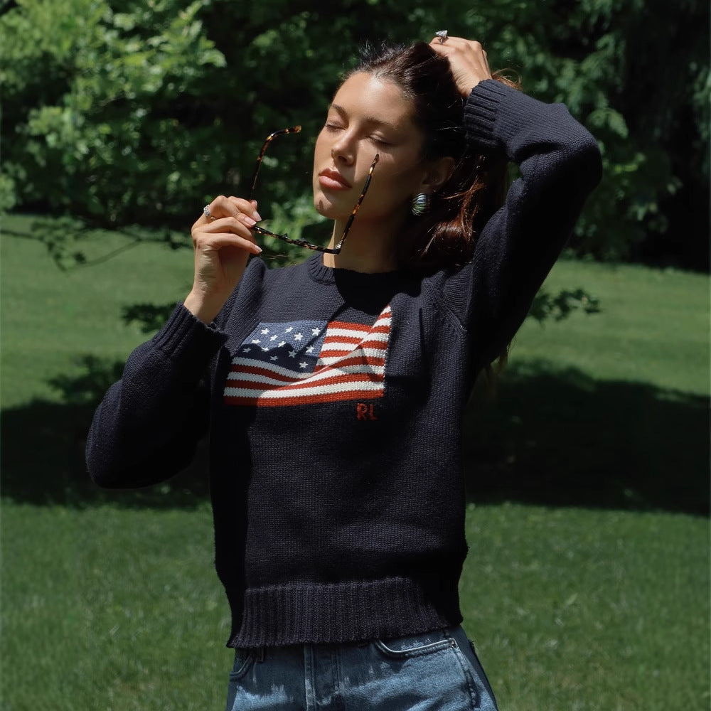 Fashionable women's sweater with USA flag application Lune London