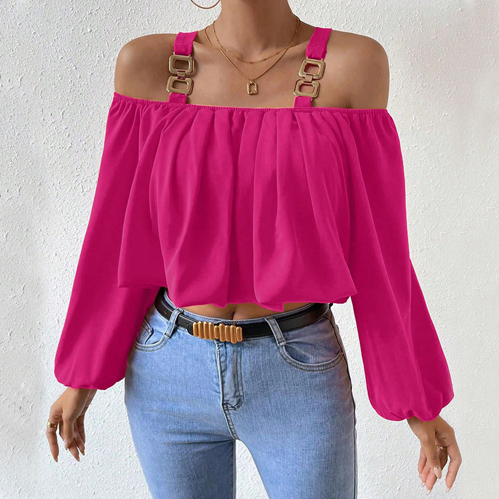 Blouse féminine à épaules dénudées avec bretelles décoratives et élégante fronce Chic & Stil