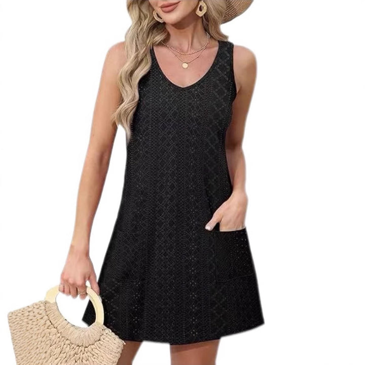 Women's casual dress with pockets and V-neck Lune London