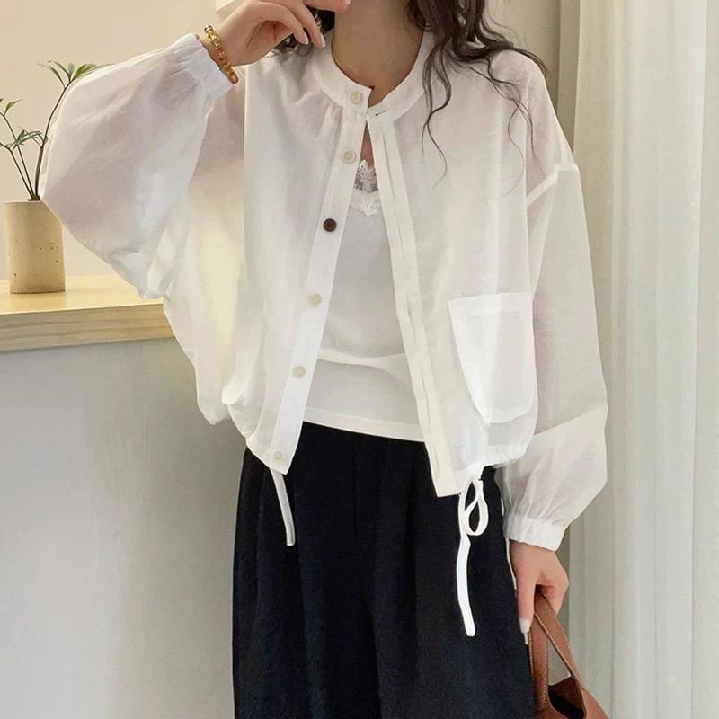 Veste décontractée pour femmes à manches courtes avec poches et cordon de serrage Chic & Stil