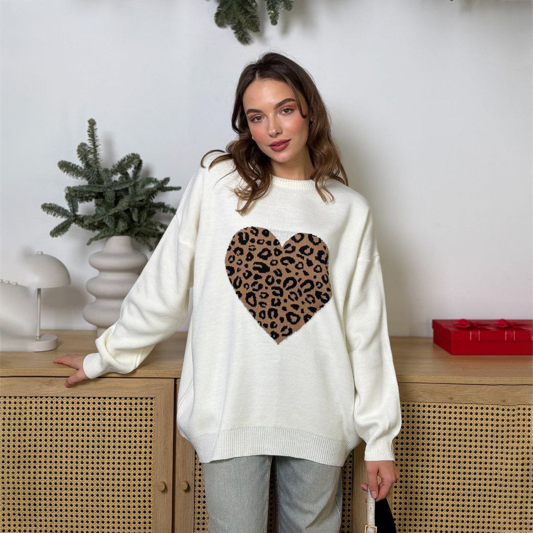 Oversized knit sweater for ladies with leopard heart pattern Lune London