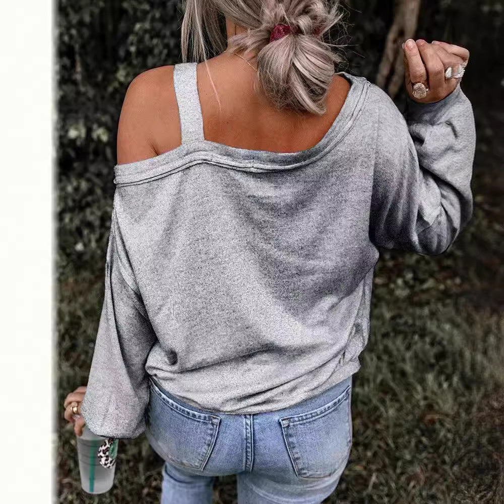 Oversized casual sweater for women with heart-shaped sequin design Lune London