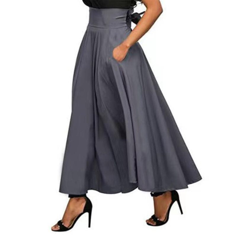 Elegant maxi skirts for ladies with side pockets and flowy cut Lune London
