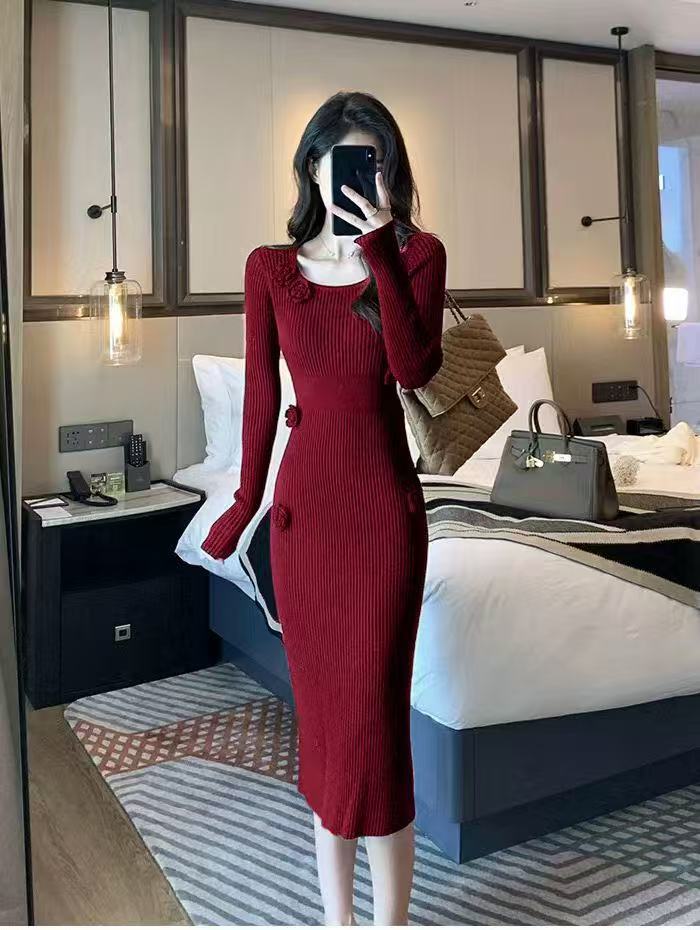 Maxi knit dress for women with decorative buttons and a fitted silhouette Lune London