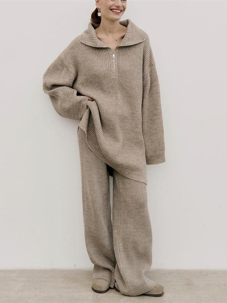 Knitted set for women with high collar and modern zipper Lune London