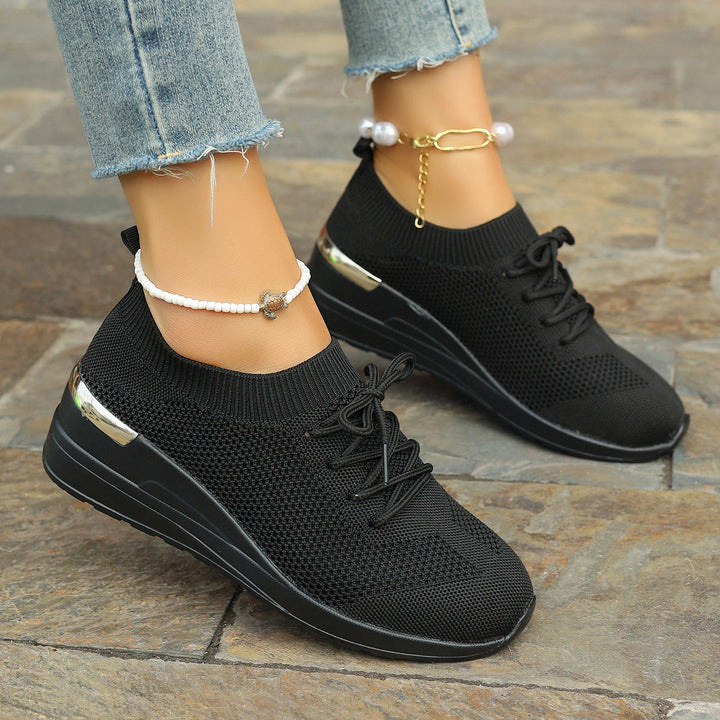 Women's Comfortable Sport Sneakers with Breathable Upper Material and Elegant Platform Sole Lune London