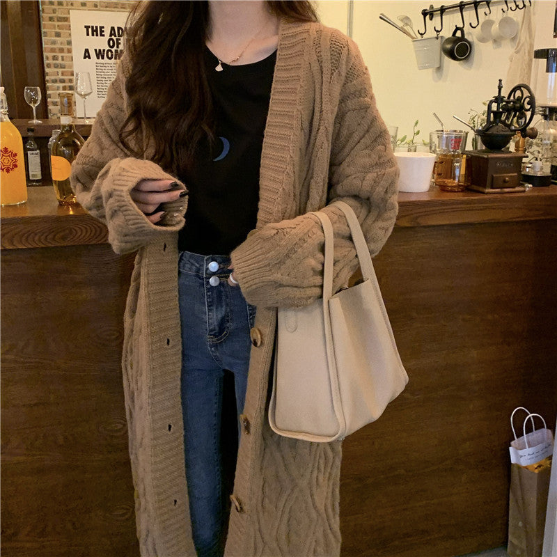 Ladies chunky knit cardigan with button ornament XL and oversized casual chic cut