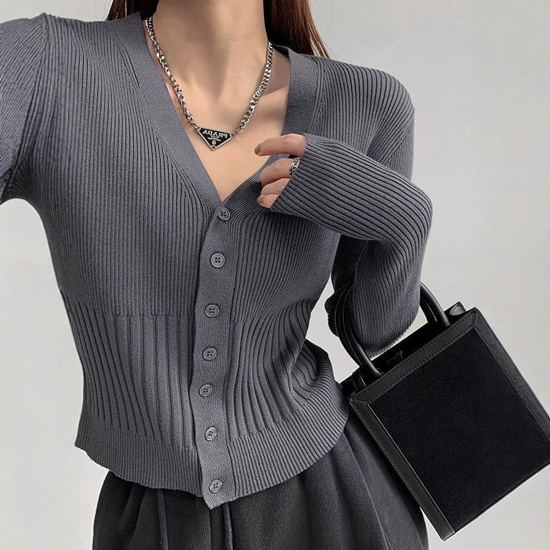 Women fitted cardigan with V-neck and button placket Lune London