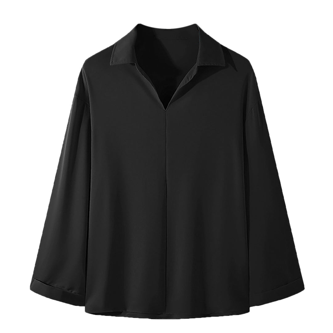 Women Elegant long sleeve blouse with a modern collar and a flowy cut Lune London