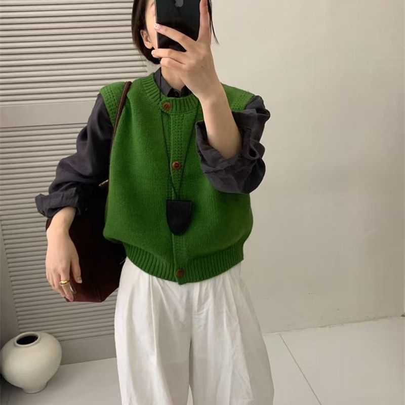 Gilet tricoté pour femme avec fermeture à boutons et coupe tendance Chic & Stil
