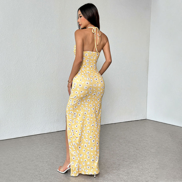 Robe mini d'été pour femmes avec détail découpé floral et taille étroite Chic & Stil