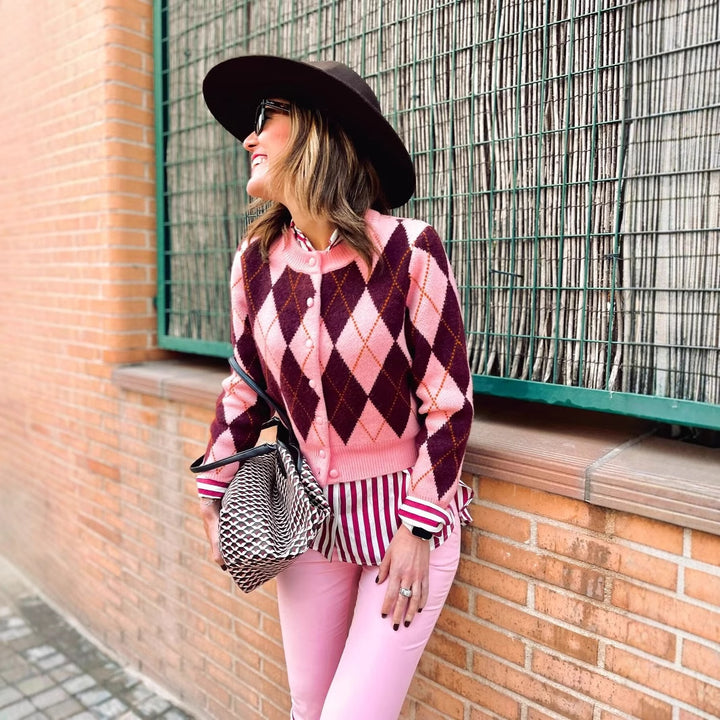 Women cardigan in elegant argyle pattern Lune London