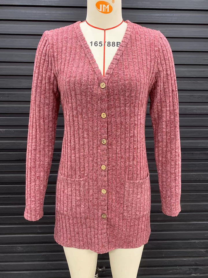 Women's cardigan with quilted structure and elegant button details Chic and Style