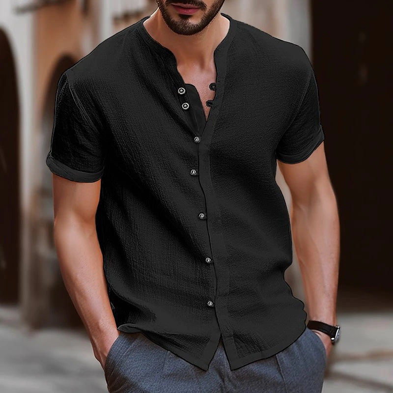Casual short-sleeve shirt for men with button details Lune London