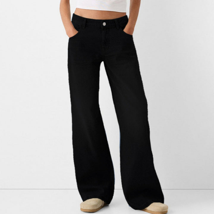 Loose-fitting high-waisted denim pants for women with classic pockets Lune London