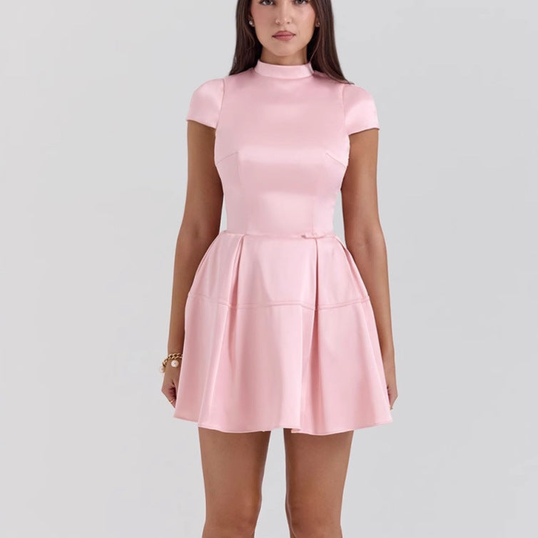 Elegant short dress for women with pleated skirt and chic high collar Chic & Stil