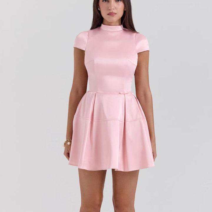 Elegant short dress for women with pleated skirt and chic high collar Chic & Stil